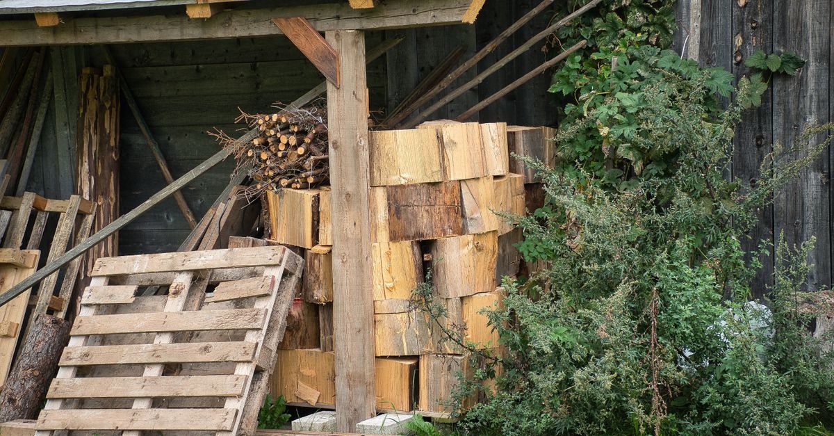 Stack It Right: A Weatherproof Firewood Shed You Can Build This Weekend
