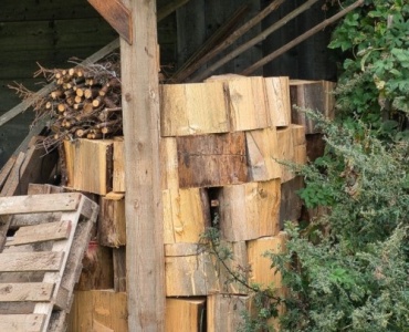 Stack It Right: A Weatherproof Firewood Shed You Can Build This Weekend