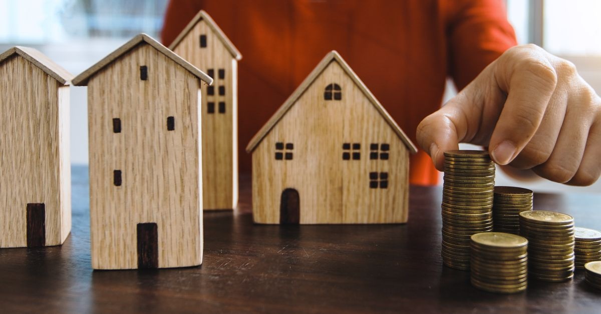 Blueprints & Bankrolls: A Modern Guide to Funding and Building Your Dream Home